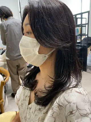 セミロング カラー 似合う髪型見つけます AYAKAのヘアスタイル