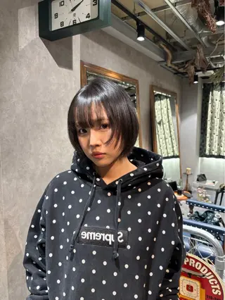 ショート カラー ravens デザインカラーのヘアスタイル