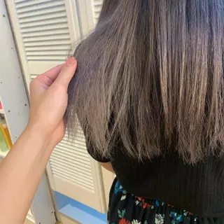 カラー 天野 利咲のヘアスタイル