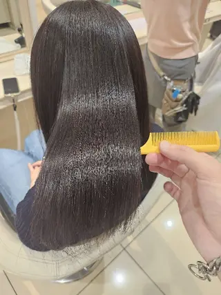 セミロング 社内カット講師・店長 菅原賢一のヘアスタイル