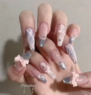 ネイル Lumi de nailsのネイルデザイン