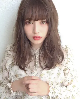ミディアム カラー 服部 樹季のヘアスタイル