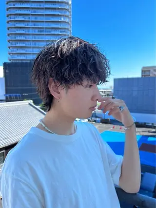 ショート パーマ メンズ 野中 慈穏のヘアスタイル