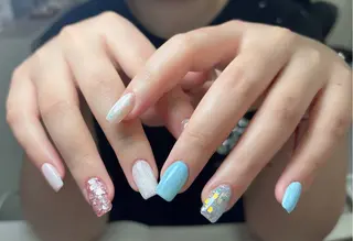 ネイル 小澤 梨奈のネイルデザイン