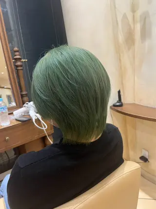 ショート カラー 菅沼 花琳のヘアスタイル