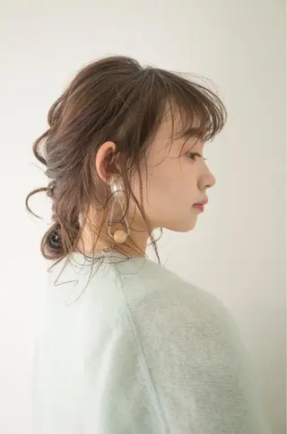 ヘアアレンジ 💓パーマ，💗 レイヤーカットのヘアスタイル