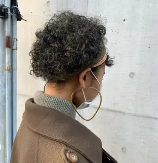 ミディアム カラー ヘアアレンジ チバ タクミのヘアスタイル