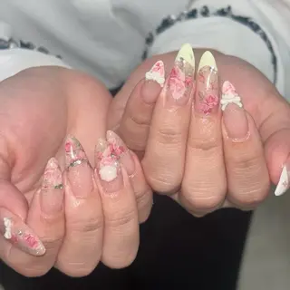 ネイル LIAn.🎀 Munakataのネイルデザイン