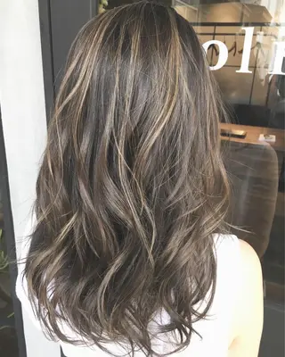 ミディアム 【ブリーチ髪質改善 パーマ】宮田浩章のヘアスタイル