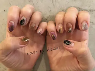 ショート カラー ネイル マツエク・マツパ illum hicariのネイルデザイン