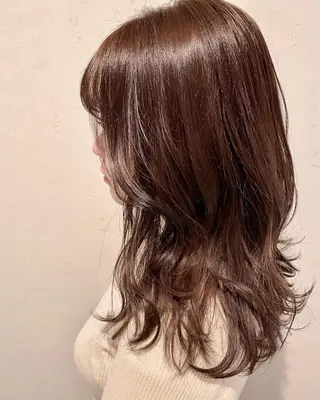 ミディアム カラー 伊藤 さやかのヘアスタイル