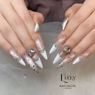 ネイル Lucky Nail Salonのネイルデザイン