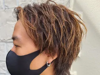 カラー メンズ 特殊パーマ 片山恭兵のヘアスタイル