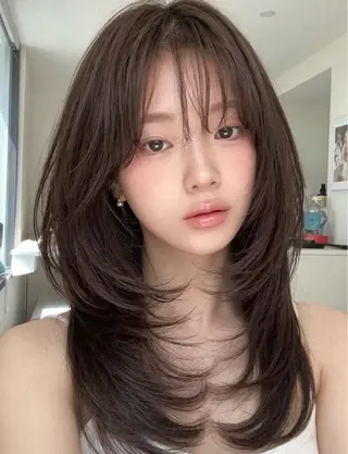 ロング カラー レイヤー×大人可愛い ベージュHARUNAのヘアスタイル