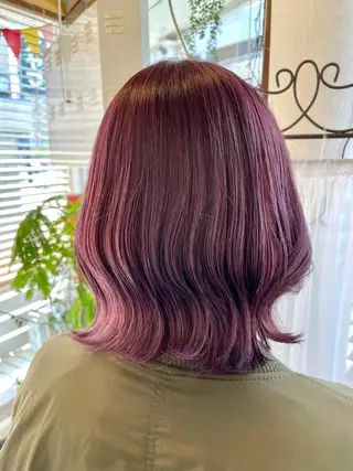 ミディアム カラー インナーカラー 推し ブリーチ  髪質改善のヘアスタイル