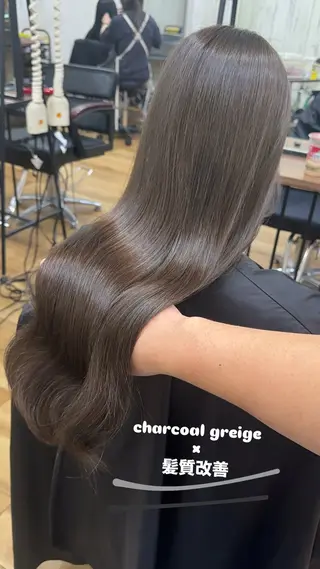 セミロング ハイトーン髪質改善 家中貴典のヘアスタイル