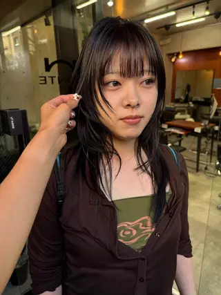 ロング レイヤーカット\ウル フ　chinatsuのヘアスタイル