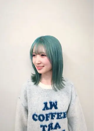 セミロング カラー haru 髪質改善サロンのヘアスタイル