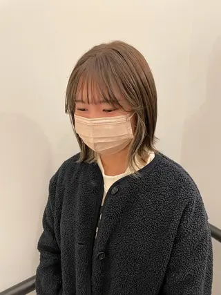 ミディアム カラー 渋谷 留菜のヘアスタイル