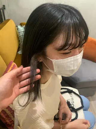 ミディアム カラー ヘアアレンジ 本間 結衣のヘアスタイル