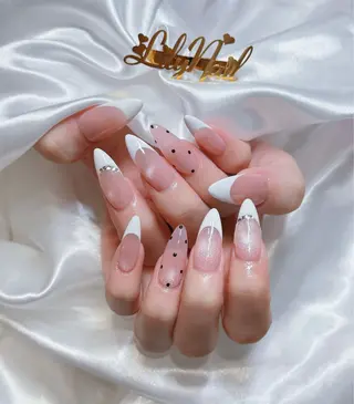ネイル MIKA LILYのネイルデザイン