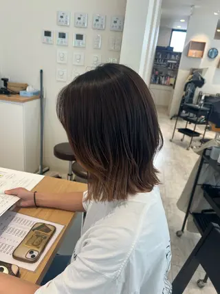 ミディアム 渡辺 望愛のヘアスタイル