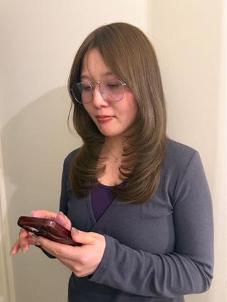 ロング カラー 渋谷 留菜のヘアスタイル