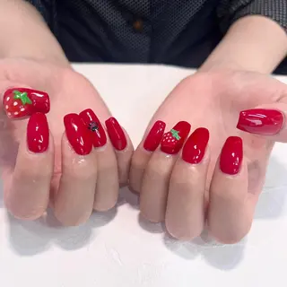 ネイル RIEKO🍒 ワンホン♡推しネイルのネイルデザイン
