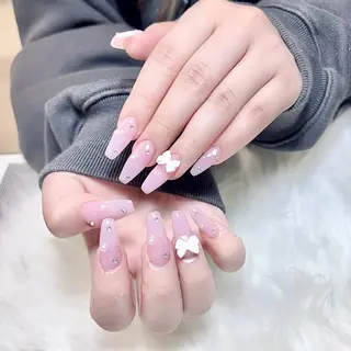 ネイル 🎀kira 長さだし💗モチ最高のネイルデザイン