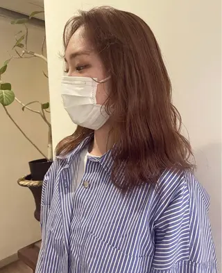 ミディアム カラー 大人girly🛋️ 🤍yukakoのヘアスタイル