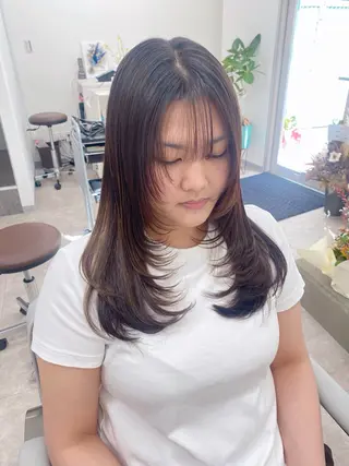ミディアム 美髪ヘア💛 TOMOMIのヘアスタイル