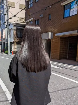 ロング 佐々木あきこ 髪質改善ストレートのヘアスタイル
