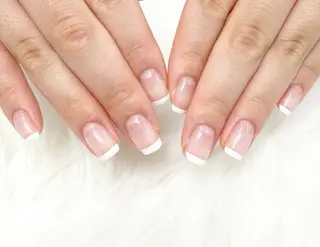 ネイル Bianca 赤羽 KUSAKABEのネイルデザイン