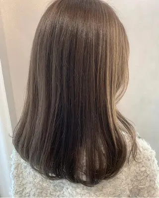 セミロング カラー hubhair レイヤー/透明感のヘアスタイル