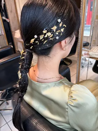 ロング 鶴谷 麻衣のヘアスタイル
