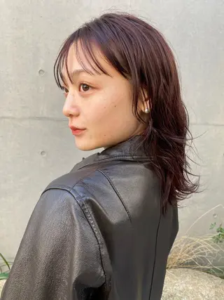 カラー サトウ ナナのヘアスタイル
