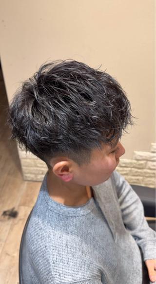 ショート カラー メンズ 大久保 隆蔵のヘアスタイル