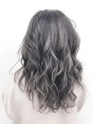 セミロング カットモデル急募🌈 技術責任者久保のヘアスタイル