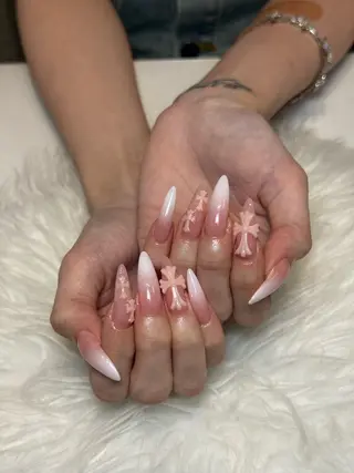 ネイル Aria Nail Beautyのネイルデザイン