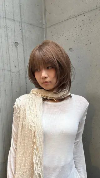 セミロング カラー だいち/ブリーチ/ レイヤーカットのヘアスタイル