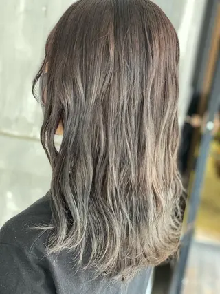 ミディアム カラー 勝河 怜楊のヘアスタイル