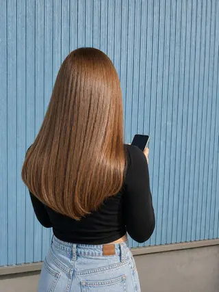 ロング カラー 《髪質改善 UN BLEACH》のヘアスタイル
