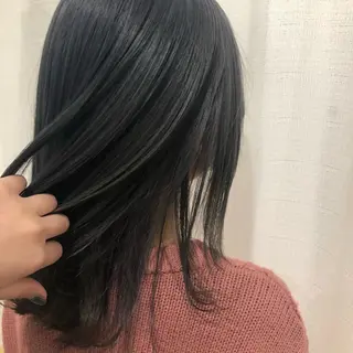 ミディアム カラー hisano / ハイトーン・透明感のヘアスタイル