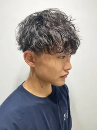 パーマ メンズ 内山 翔太のヘアスタイル