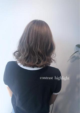 ミディアム 岸川 恭子のヘアスタイル