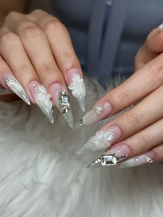 ネイル Lisa Nail Salonのネイルデザイン