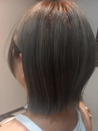 ミディアム 上原 嘉代子のヘアスタイル