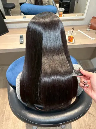 ロング ANDIAMO 栄 栞名のヘアスタイル