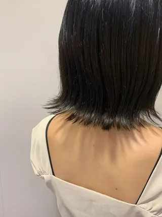ショート カラー 寺尾 綾乃のヘアスタイル