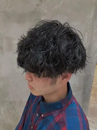 ショート パーマ メンズ 波巻きスパイラルパー マ/シャドウパーマ駿のヘアスタイル